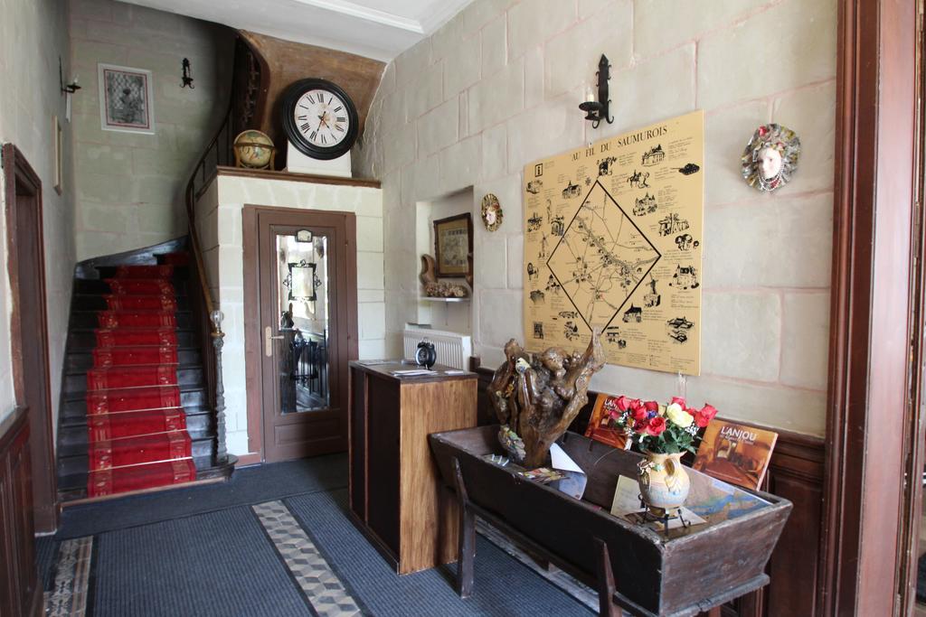 Bed and Breakfast Domaine Des Roses Vaudelnay Exteriér fotografie
