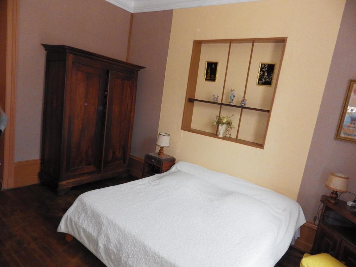 Bed and Breakfast Domaine Des Roses Vaudelnay Exteriér fotografie